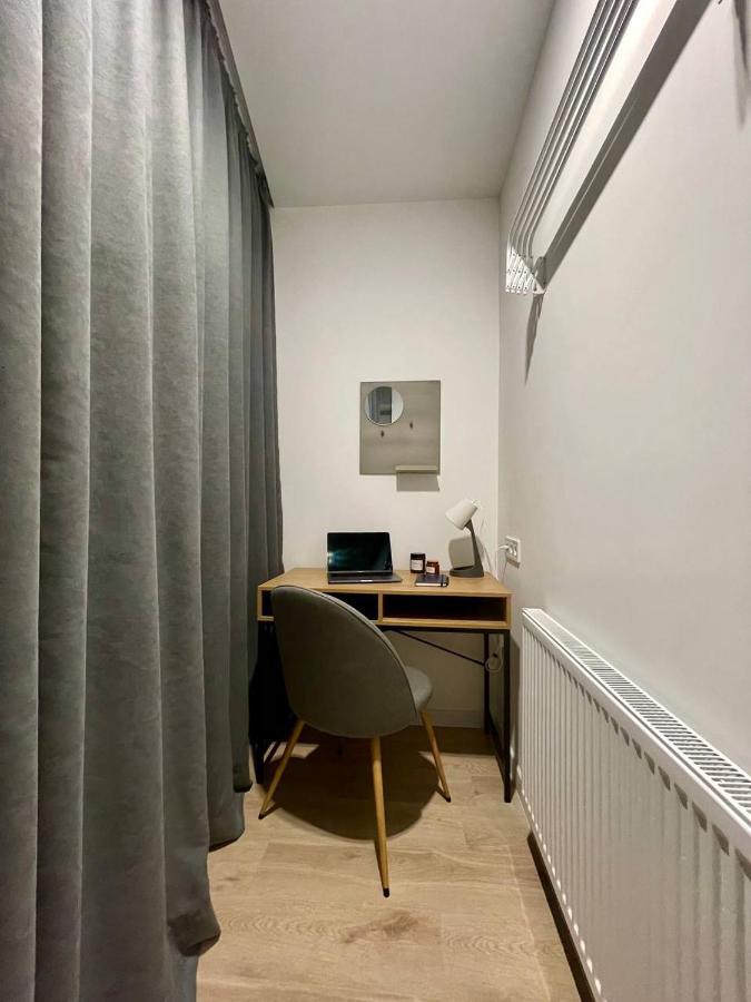 Apartment апартаменти-студія, дизайнерський ремонт, центр, біля трк 